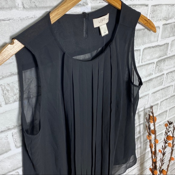 NWT Loft Pleated Black Sheer Sleeveless Top Sz MP - Picture 5 of 8